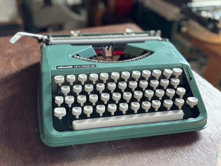 Olivetti Lettera 82